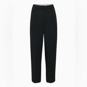 Aritzia - Wilfred Carrot Pants in Black - Size 8